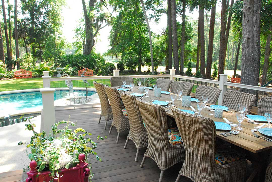 Plan a vacation on America’s famous island and visit the restaurants for healthy breakfasts, lunch, and mouthwatering dinners. The Hilton Head vacation homes for group stay allow travelers convenient access to the famous restaurants. 