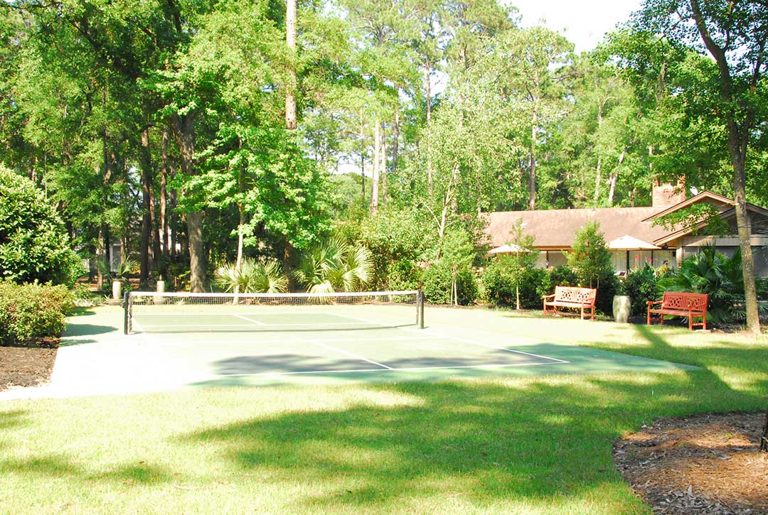 Pack layers and explore beaches, golf, biking, and dining. Enjoy a peaceful winter escape on Hilton Head Island with fewer crowds.